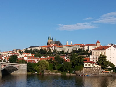 Praagse burcht, stad, Vltava, Praag, rivier, het platform, buitenkant van het gebouw