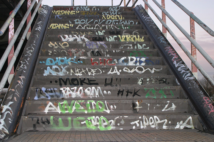 graffiti, vandalismus, Amsterdam, Nizozemsko, schodiště, postupně, nástup