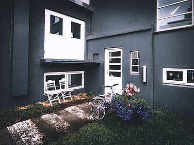 arhitektūra, velosipēds, ēka, krēsli, dizains, durvis, pie durvīm