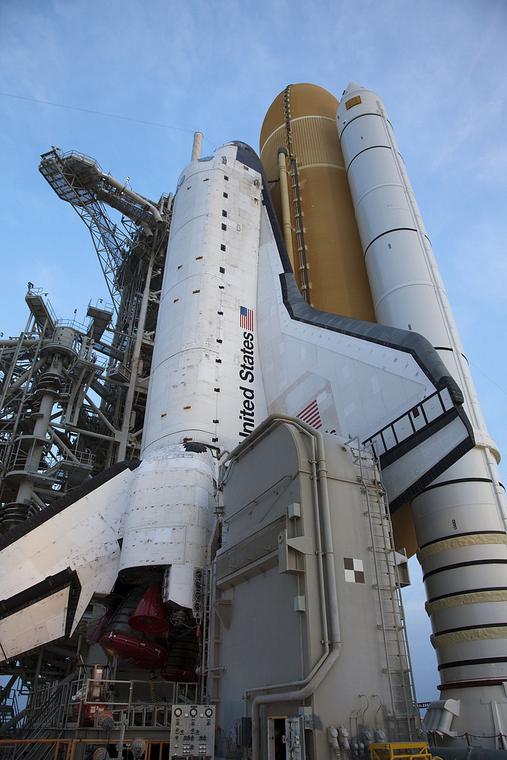 atlantis space shuttle, rollout, launch pad, pre-launch, astronaut, mission, exploration