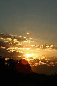 日の出, オレンジ雲, 太陽に向かって, 夜明け, 太陽の光