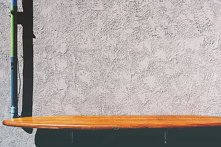marrone, in legno, tavola da surf, legno, tavolo, calcestruzzo, parete