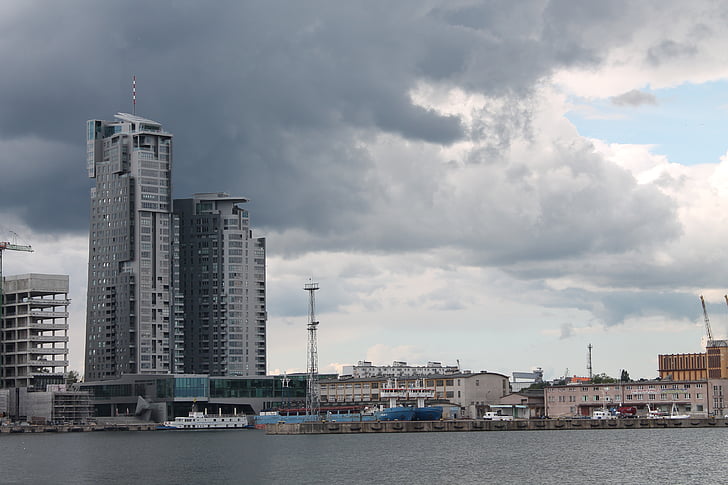 Gdynia, o arranha-céu, escritório, apartamento