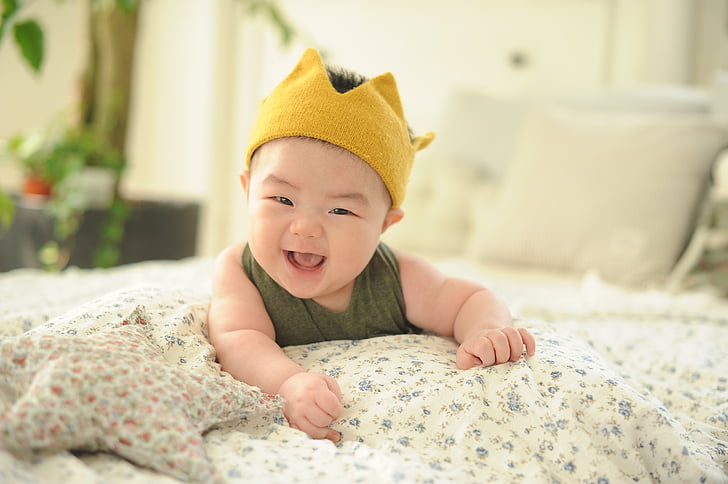 baby, one hundred days, bye, todler, one, crown, smile