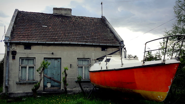 Casa, primavera, barca, la finestra, la porta, il tetto della, costruzione