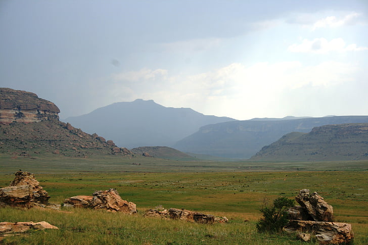 rocks, green veld, rugged mountain, mountains, overcast sky, summer, panoramic view