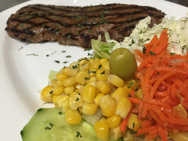 steak, salad, vegetables, food