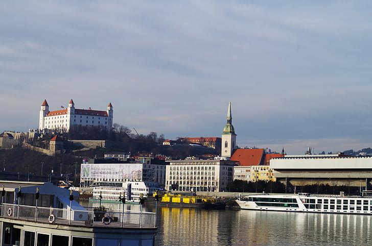 Bratislava, Donau, Slowakije, Kasteel, rivier, schip