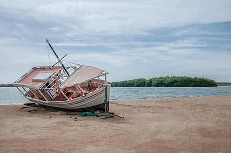vissersboot, aan de grond, strand, kust, houten, schipbreuk, verlaten