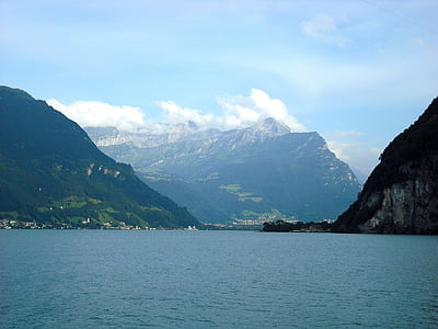 Lucerne, İsviçre, İsviçre, Göl, dağlar, bulutlar, sahne
