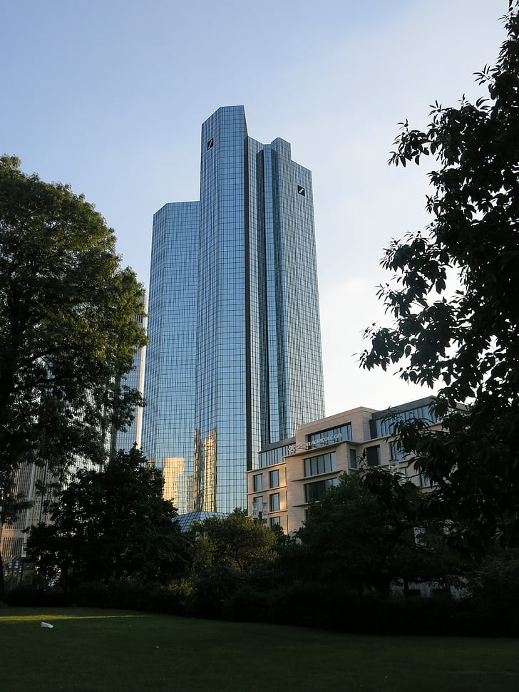Deutsche bank, Frankfurt nad Menem, Budynek Banku, szklanej architektury, Drapacz chmur, centrum finansowe, Miasto