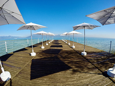 molo, molo na jezeře, chodník na jezeře, dřevěný chodník, jezero garda, Lago di Garda, voda