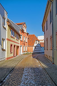 Naumburg, Saška-anhalt, Nemčija, staro mestno jedro, zanimivi kraji, fachwerkhaus, Krovište