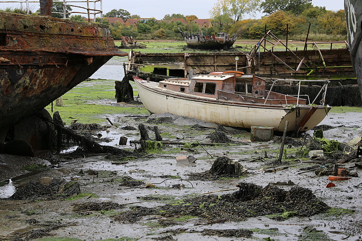 отломките, Beached, кал, дървени, потънал, лодки, изоставени