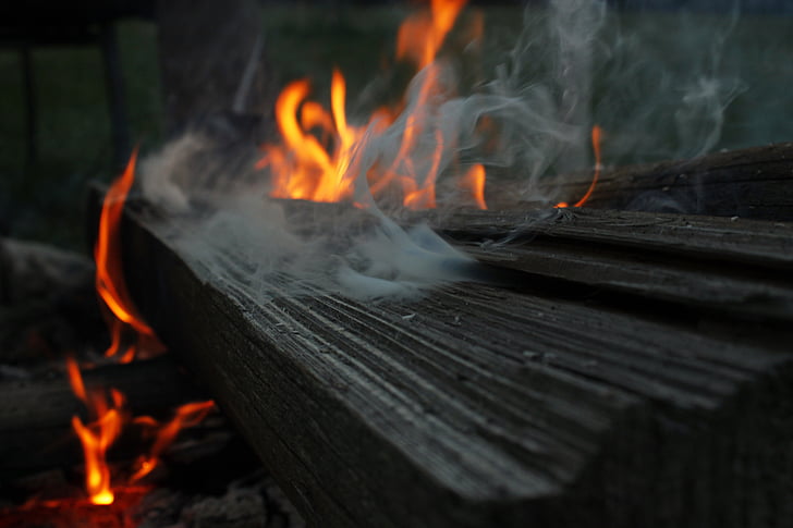 gaisro, medienos, dūmai, liepsna, karščio, dega, laužo
