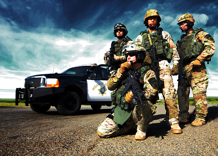 Policja, Highway patrol, SWAT zespół, Kalifornia, CHP, egzekwowanie prawa, policjantów