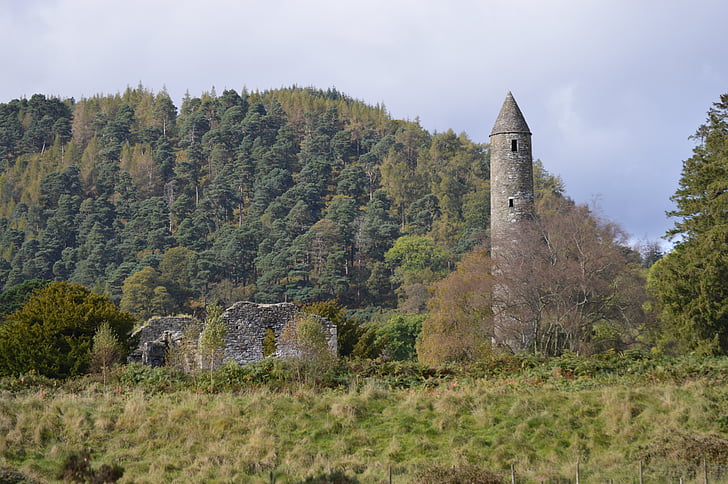 klosteret Glendalough, landskapet, stein, tårnet, klosteret, skogen, gamle
