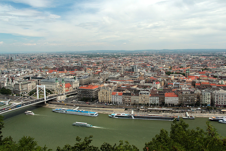 Budimpešta, grad, Rijeka, Mađarska, Dunav, pogled na grad, oblaci