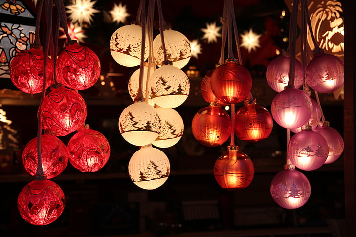 božič, božični okraski, božič kroglice, luč, električne svetilke, dekoracija, svetili