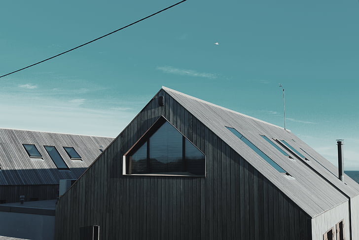 close, photo, black, wooden, building, roof, house