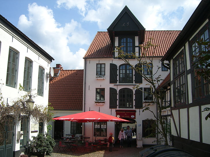 Flensburg iline, şehir merkezinde, brasseriehof, Handelshof, mimari, sokak, ev