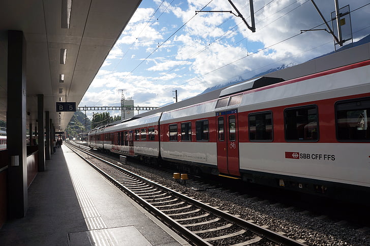 Švicarska, vlak, kolodvor, Željeznička pruga, prijevoz, putovanja, Željeznički kolodvor platforma