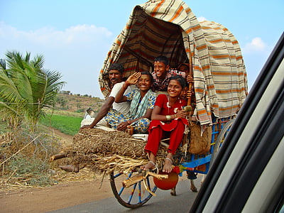 aihole, ceļu satiksmes, Karnataka, Bullock grozā, lauku, Indija, grozs