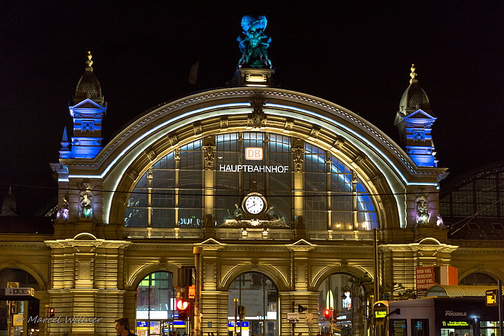 Центральный вокзал, Франкфурт, Железнодорожная станция, Германия, ночь, Архитектура, внешний вид здания