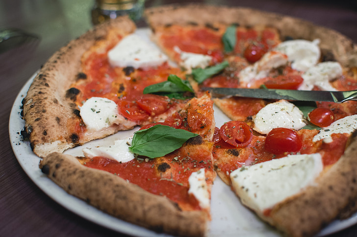Margherita pizza, viilutatud, toidu, Itaalia, juustu, küpsetatud, tomat