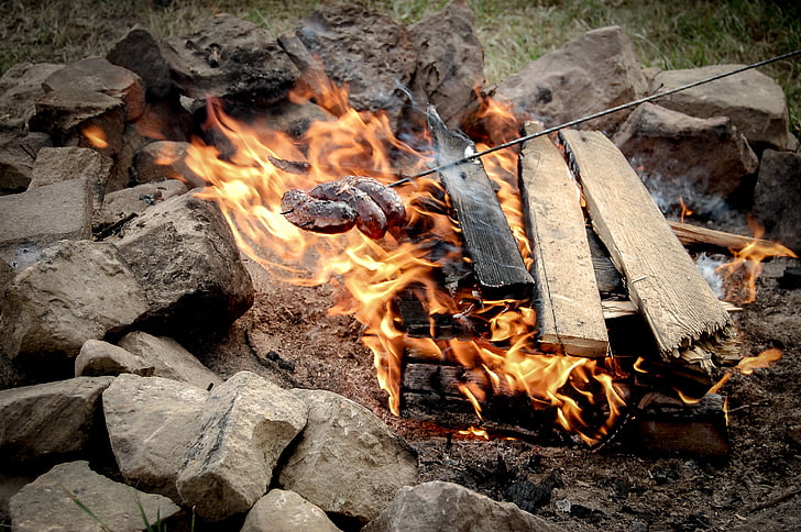 наденица, колбаси, избухване на, изгаряне, огън - природен феномен, топлина - температура, пламък