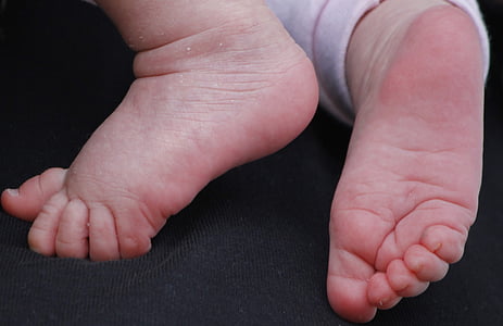 barns fötter, babyfüße, babyfussnahaufnahme
