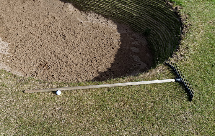 Golf, Bunker, sable, râteau, balle de golf, Ball, sport
