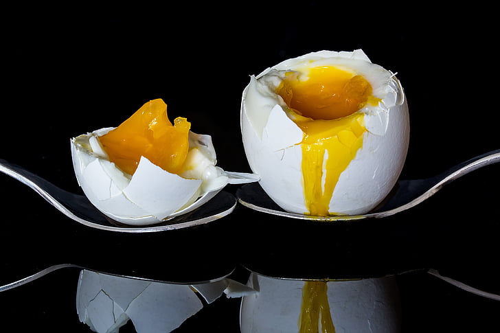 egg, bisected egg, boiled egg, yolk, egg yolk, protein, leaking yolk