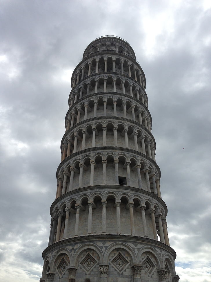 Pisa, tháp, bầu trời