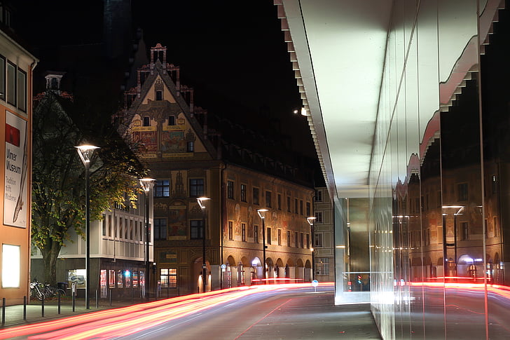 Rathaus, Ulm, Fassade, Malerei, Fresken, Wandbild, Nacht-Fotografie