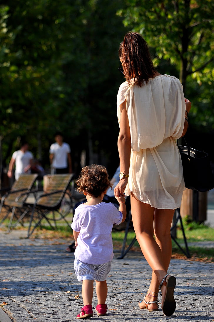 holding hands, mom and daughter, girl, baby, love, summer, lifestyle