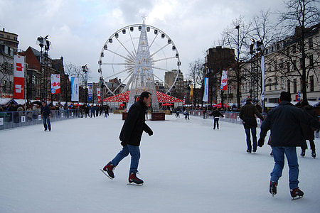 πατινάζ στον πάγο, πατινάζ πλαγιές, ρόδα λούνα παρκ, Βρυξέλλες, Χριστουγεννιάτικη αγορά