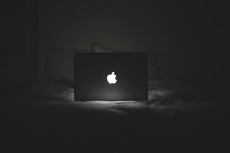 MacBook, яблуко, світло, ноутбук, комп'ютер, ніч, ліжко
