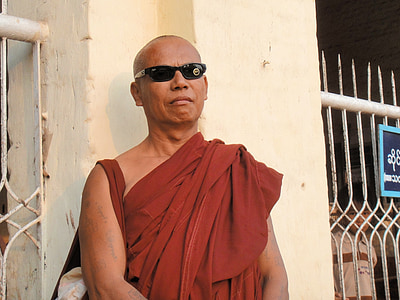 mnich, náboženství, Buddhismus, věřící, Myanmar, Barma, sluneční brýle