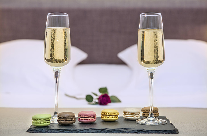 Rosa, mandelbiskvier, romantiska, Champagne, glas, Celebration, tabell