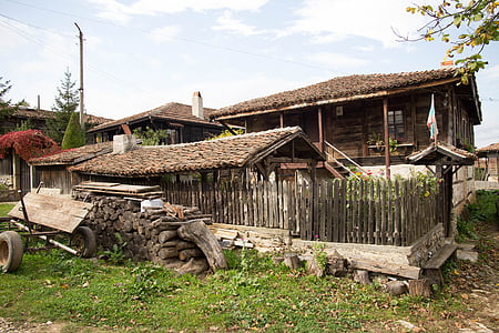Bulgària, poble, casa de fusta