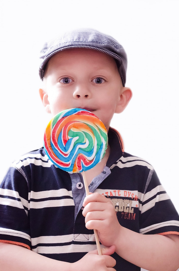 barn, kid, Dreng, snack, lollypops, slikkepind, regnbue
