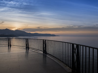 jūra, balcón de europa, balkons, Nerja, rītausma, debesis, zila