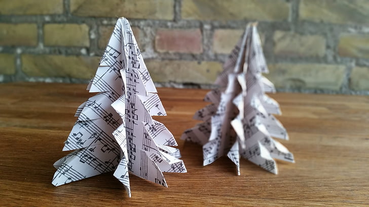 Origami, enfeites de Natal, papel, árvores