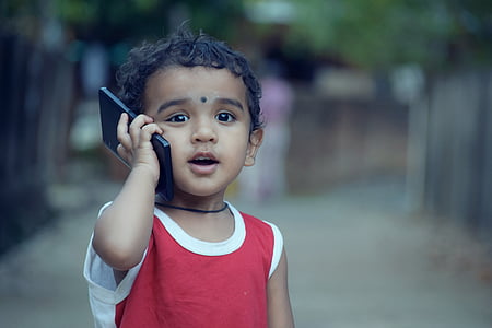 Cậu bé, đứa trẻ, trẻ em, điện thoại, gọi điện thoại, điện thoại di động, điện thoại thông minh