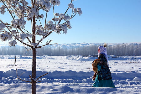 Kazakh, buerjin, salju, musim dingin, di luar rumah, alam, orang-orang