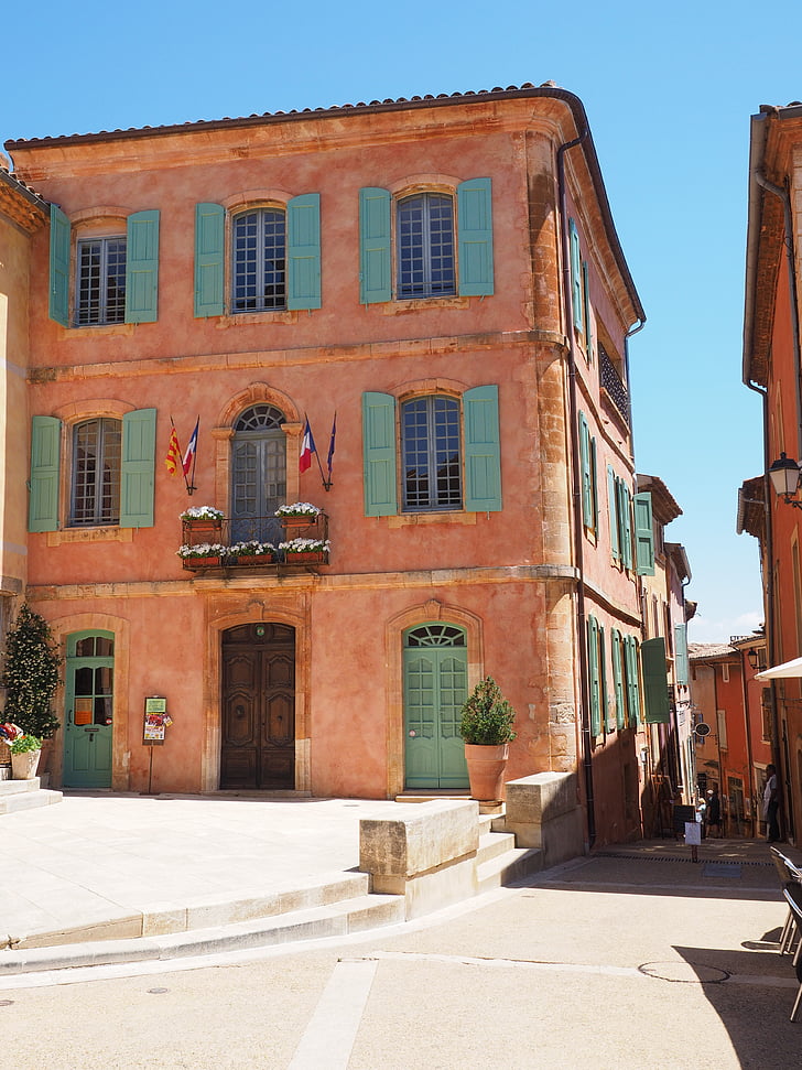 Roussillon, közösségi, falu, falu core, városháza, a Hotel de ville, piactér