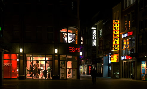 Di malam hari, gambar malam, Cologne