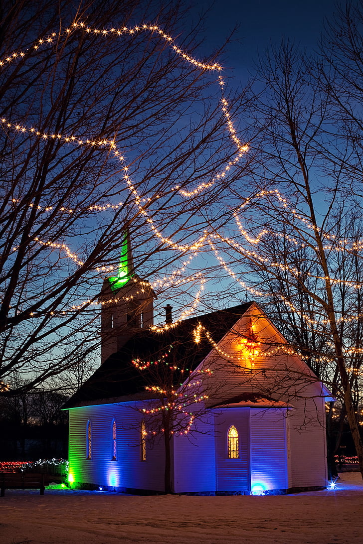 Nadal, l'església, nit, Església de vacances, ciutat de Nadal
