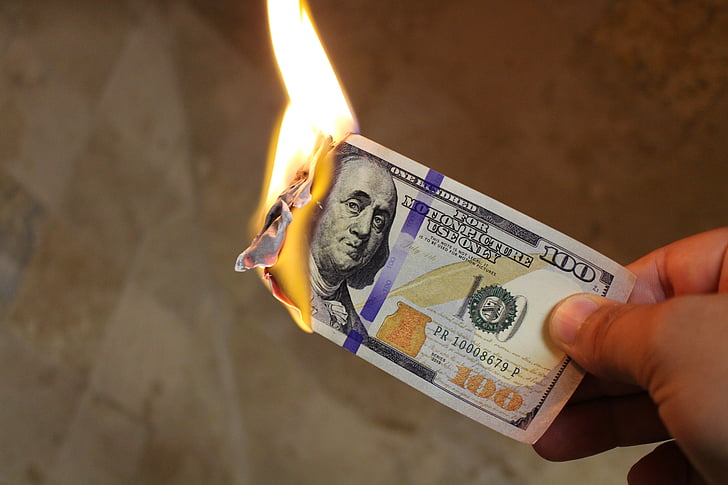 спалювання гроші, доларів, готівкою, полум'я, гроші, 100, Бенджамін Франклін